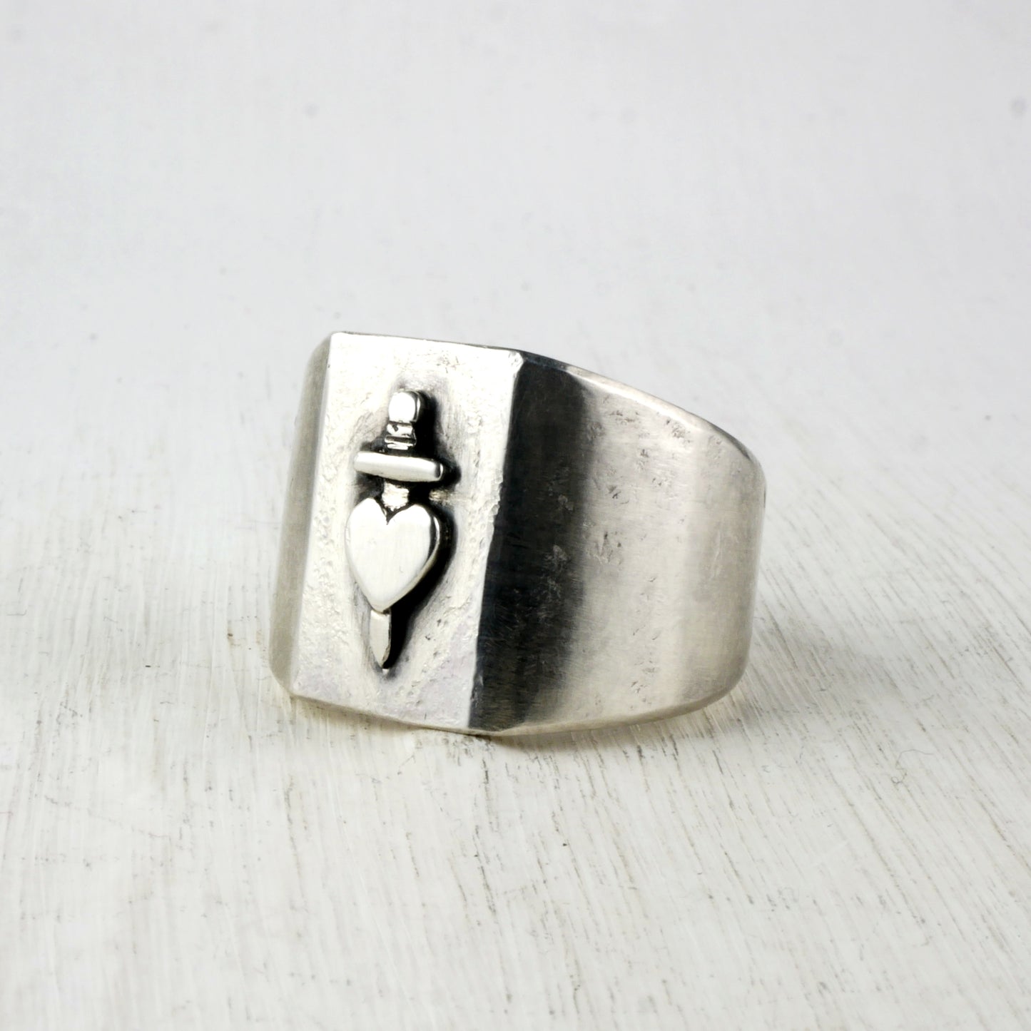 DOLOROSA SIGNET RING - Sterling Silver