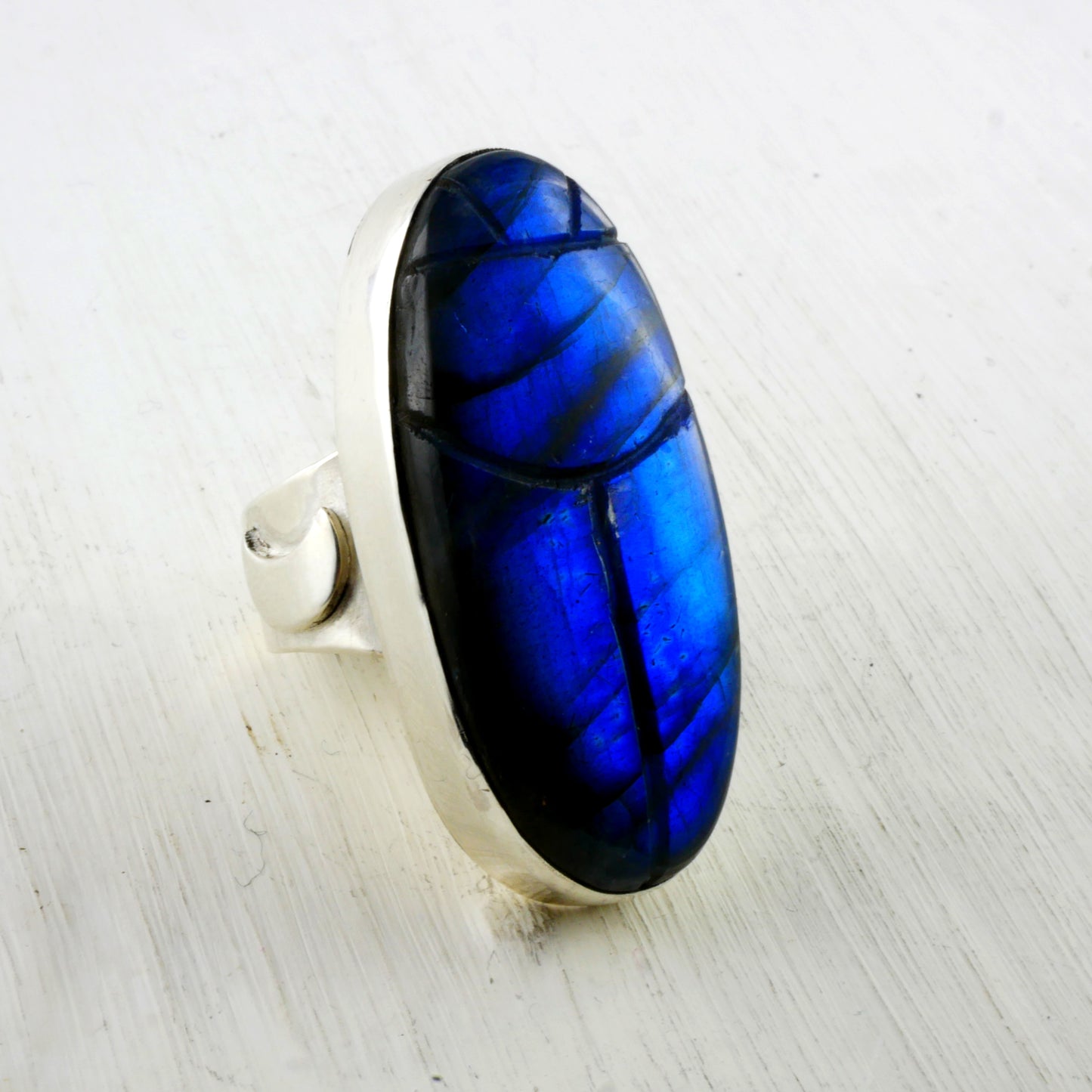 Bague en argent et scarabée en labradorite