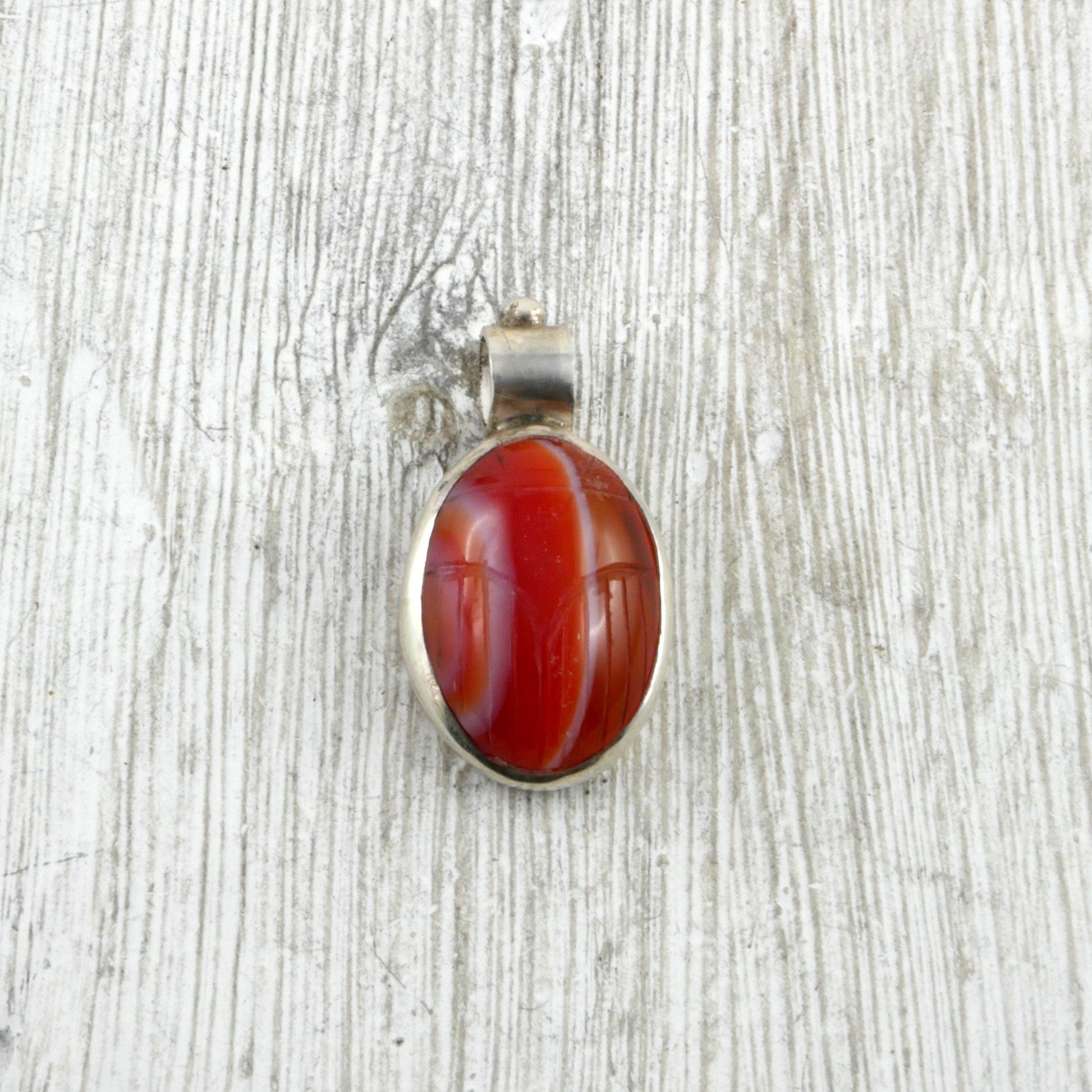 Pendentif scarabée egyptien agate rouge et argent