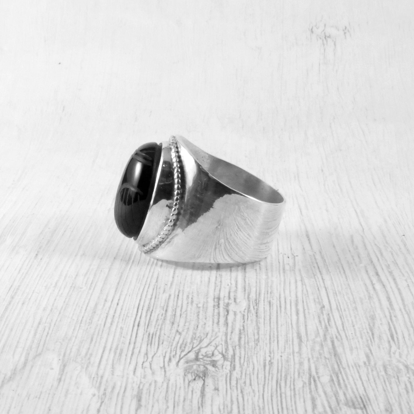 bague argent et scarabée en onyx noir