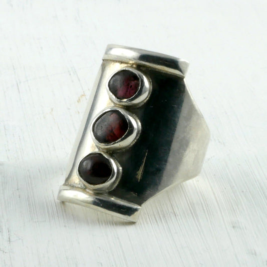 Bague en Argent 925 avec trois Grenats bruts Thalisman 