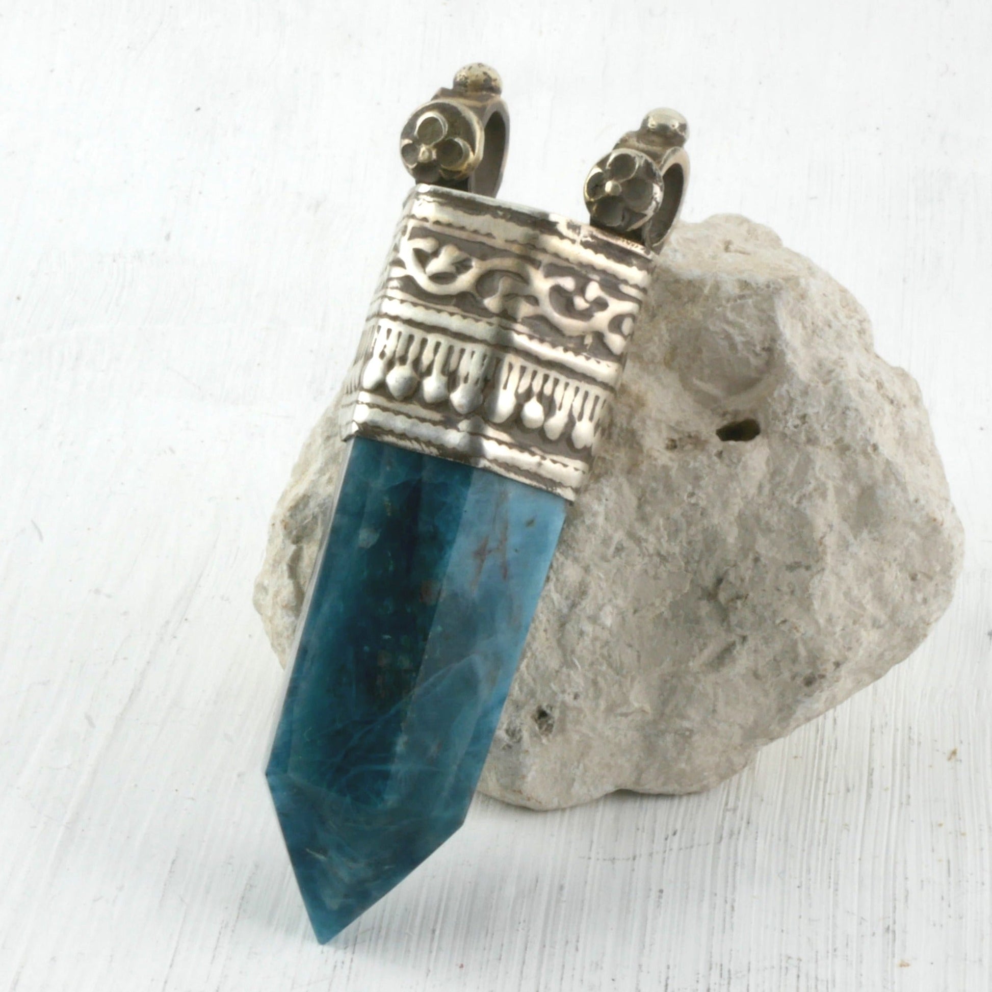 PENDENTIF KARAKORUM - Argent & Apatite Thalisman 