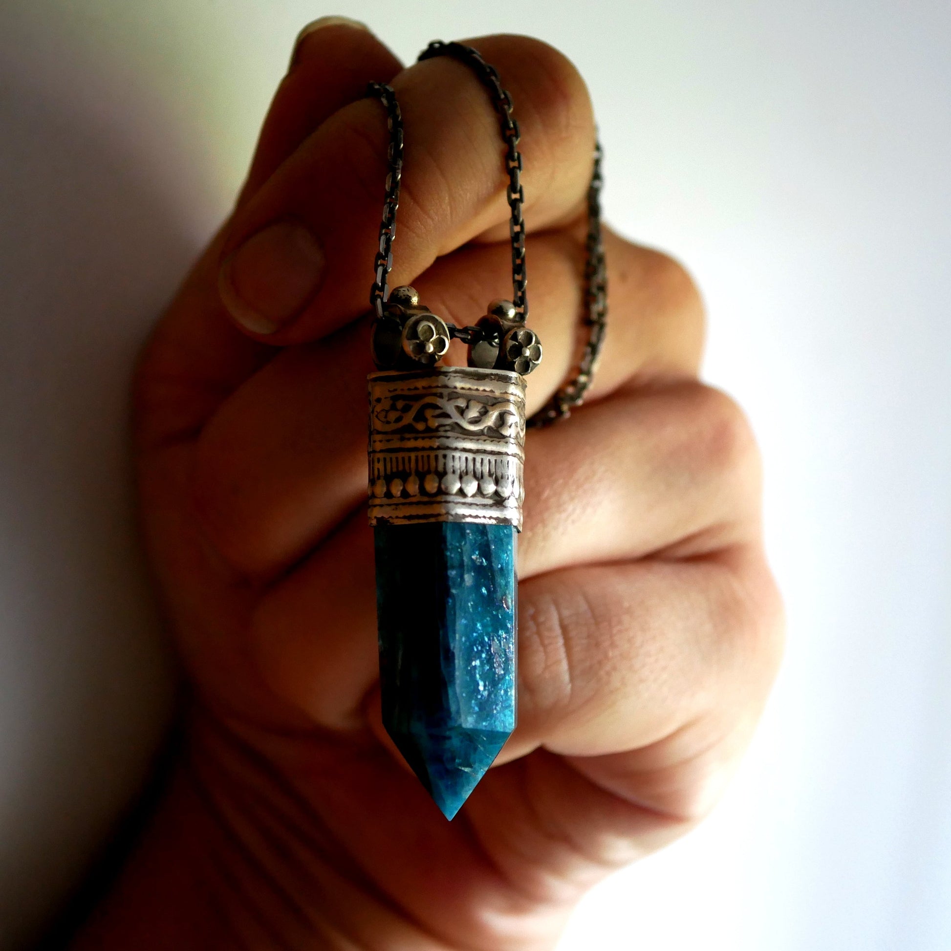 PENDENTIF KARAKORUM - Argent & Apatite Thalisman 